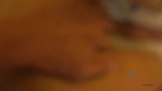 Sexy meisjes in porno - Lily Adams Footjob Leads to Squirting Orgasm op HOT-GIRLS-PORN.COM