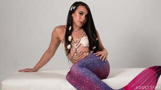 Sexy girls in porn - Interracial and Loving It on HOT-GIRLS-PORN.COM