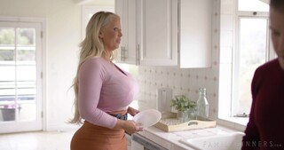 Sexy girls in porn - Mothers in Law: Young and Wild on HOT-GIRLS-PORN.COM