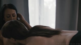 Ragazze sexy nel porno - Kissing Cousins: Roommate Edition su HOT-GIRLS-PORN.COM
