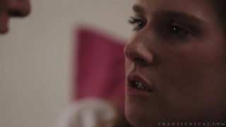 Ragazze sexy nel porno - Athletic Fucking with Korra Del Rio su HOT-GIRLS-PORN.COM