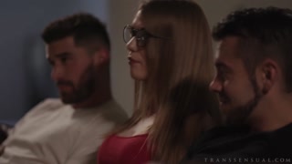 Ragazze sexy nel porno - Ass Licking with Skinny Crystal su HOT-GIRLS-PORN.COM
