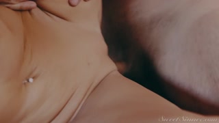สาวเซ็กซี่ในหนังโป๊ - Lusting for Mom: Reagan Foxx and Damon Dice บน HOT-GIRLS-PORN.COM