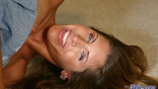Fete sexy în porn - Old Man Phillipe's Blowjob Class pe HOT-GIRLS-PORN.COM