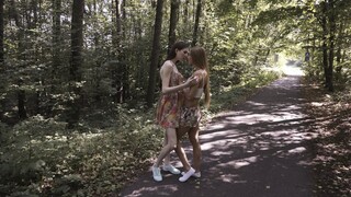 Seksowne dziewczyny w porno - Alexis and Sunny's Lesbian Adventure na HOT-GIRLS-PORN.COM
