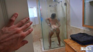 Sexy girls in porn - Jake Adams' Big Cock Anal Shower on HOT-GIRLS-PORN.COM
