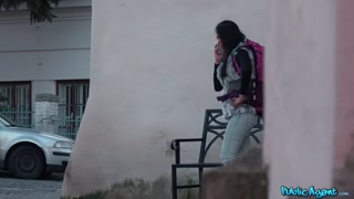 Sexy Mädchen in Porno - Stranger Handjobs and Facialises Thai Girl auf HOT-GIRLS-PORN.COM