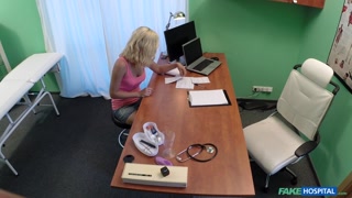 Fete sexy în porn - Cum on Pussy in Office Setting pe HOT-GIRLS-PORN.COM