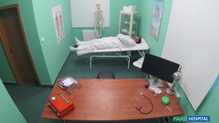 Ragazze sexy nel porno - Medical Experiment: Russian Blonde Gets Cum On Face su HOT-GIRLS-PORN.COM