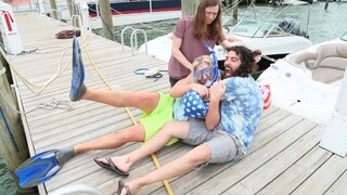 Sexy Mädchen in Porno - Pierced and Fucked on The Boat auf HOT-GIRLS-PORN.COM