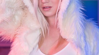 Seksowne dziewczyny w porno - Short hair babe Bailey Brooke takes it doggy na HOT-GIRLS-PORN.COM