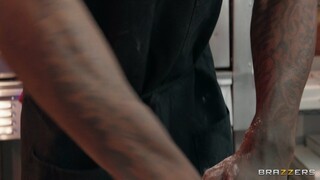 Belezas sexy no pornô - Summer Col’s Tight Ass Pounded in Hardcore Threesome HOT-GIRLS-PORN.COM