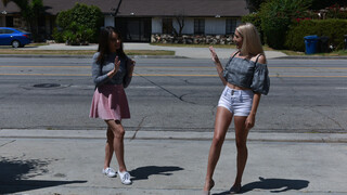 Sexy dívky v pornu - A Family Like No Other na HOT-GIRLS-PORN.COM