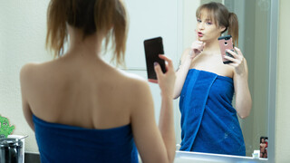 포르노의 섹시한 여자 - HOT-GIRLS-PORN.COM의 Wrex Oliver and Rebecca Vanguard's Prank War