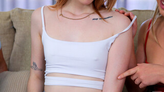 Seksowne dziewczyny w porno - Young Redhead Scarlet Skies Rides Hard in Tight Panties na HOT-GIRLS-PORN.COM
