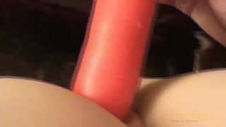 Gadis seksi dalam porn - Heather works her pussy with a dildo di HOT-GIRLS-PORN.COM