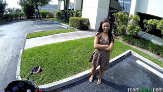 Bellezze sexy nel porno - Pickup Sex: Adrian Maya Rides Tyler Steel’s Cock Like a Bike HOT-GIRLS-PORN.COM