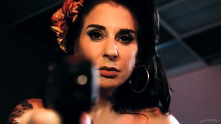 Ragazze sexy nel porno - Joanna Angel & Small Hands in Evil Tiki Babes 2 – Deepthroat & More su HOT-GIRLS-PORN.COM