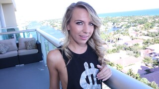 Gadis seksi dalam porn - Casting Couch Play - Kiara Knight Gets Naughty di HOT-GIRLS-PORN.COM