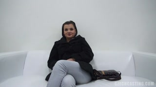 สาวเซ็กซี่ในหนังโป๊ - Brunette Nikola Teases Hard in Czech Casting บน HOT-GIRLS-PORN.COM