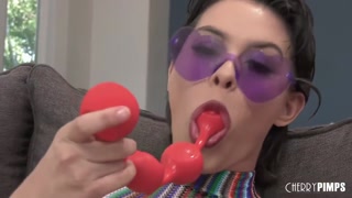 Ragazze sexy nel porno - Hot Tattooed Babe Nicole Aria Drilled Hardcore su HOT-GIRLS-PORN.COM