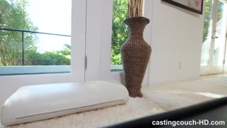 포르노의 섹시한 여자 - HOT-GIRLS-PORN.COM의 Wild tattooed teen June gets drilled on camera