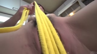 色情中的性感女孩 - HOT-GIRLS-PORN.COM 上的 JAV uncensored fun with Natsumi Horiguchi and Nanami Hirose in handjob scene