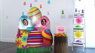 Sexy Mädchen in Porno - Blonde Stepsister with Small Tits - Easter Carrot Eating and Handjob auf HOT-GIRLS-PORN.COM