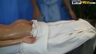 Gadis seksi dalam porn - Russian Babe Agnessa Takes Facial After Hardcore Fuck di HOT-GIRLS-PORN.COM