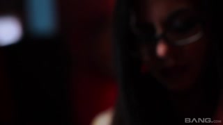 Sexiga tjejer i porr - Rubber Fetish Excitement with Lexi Ward and Glasses-Wearing Holly Morgan på HOT-GIRLS-PORN.COM
