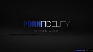 Chicas sexys en el porno - Hardcore Butt Fucking Noemie en HOT-GIRLS-PORN.COM