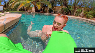 Sexy Schönheiten im Porno - Cooper and Fox Get Lube On HOT-GIRLS-PORN.COM