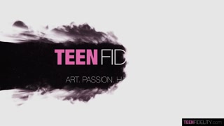 Gadis seksi dalam porno - Young Kaia Martin hardcore creampie session di HOT-GIRLS-PORN.COM