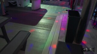 Gadis seksi dalam porn - Bikini Bar Scene: Multiple Positions with Lucas Frost di HOT-GIRLS-PORN.COM