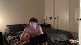 Ragazze sexy nel porno - Luke Love's Bedroom Fucking with BigBootyTay su HOT-GIRLS-PORN.COM