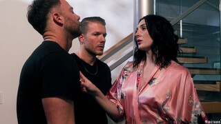 Sexy girls in porn - Gamble's Deepthroat Adventure on HOT-GIRLS-PORN.COM