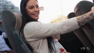 Gadis seksi dalam porn - Bus Ride Blowjob with Madalina Moon di HOT-GIRLS-PORN.COM