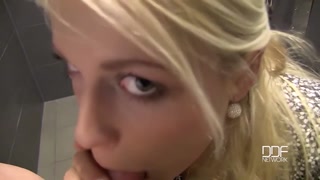Ragazze sexy nel porno - Sweet Cat’s Blonde Mouth Worship – POV Cock Sucking su HOT-GIRLS-PORN.COM