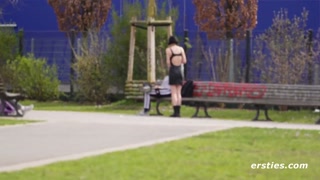 ポルノのセクシーな女の子 - HOT-GIRLS-PORN.COM の Brunette Beauties in BDSM - NTIDLW S1E1