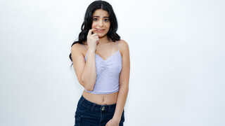 Ragazze sexy nel porno - Angel Gostosa Sells Nudes but Gives BJ for Free su HOT-GIRLS-PORN.COM