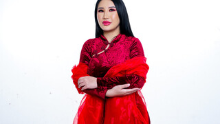 Ragazze sexy nel porno - Suki Sin's Interview Gets Kinky su HOT-GIRLS-PORN.COM