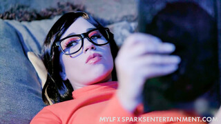 Sexy Mädchen in Porno - Pornstar Lesbians at Play auf HOT-GIRLS-PORN.COM