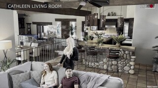 Ragazze sexy nel porno - Stepfamily Kissing Leads to Doggystyle su HOT-GIRLS-PORN.COM
