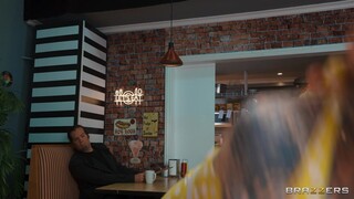포르노의 섹시한 미녀 - Piercing Pussy and a Big Cock HOT-GIRLS-PORN.COM