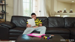 Sexy girls in porn - Deepthroat and Cum in Stepmom's Face! on HOT-GIRLS-PORN.COM