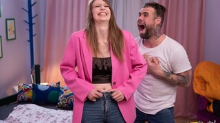 Ragazze sexy nel porno - Double Blowjob for New Lovers su HOT-GIRLS-PORN.COM