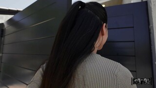 ポルノのセクシーな女の子 - HOT-GIRLS-PORN.COM の Gardener's Reverse Pleasure