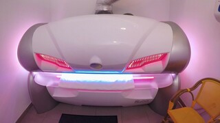 Sexy girls in porn - Pussy Licking & Fucking in Tanning Bed on HOT-GIRLS-PORN.COM