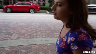 Bellezze sexy nel porno - Introverted Brunette Reveals Her Cunt HOT-GIRLS-PORN.COM