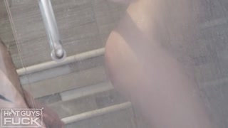 Sexy Mädchen in Porno - Big Cock Couple Ty Carter and Tay Cooper Get Down to Business auf HOT-GIRLS-PORN.COM